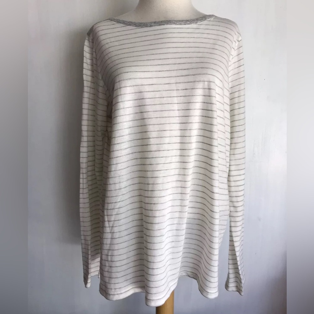 🆕 Cream / White & Gray Striped Long Sleeve Tee
